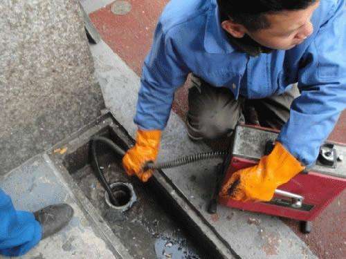 什玲镇疏通下水道